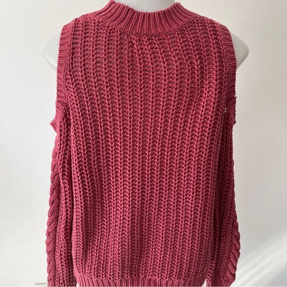 Aeropostale Rose Cable Cold Shoulder Sweater Size S - Picture 3 of 7